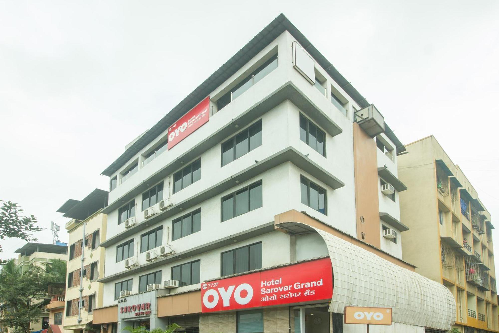Oyo Hotel Sarovar Grand Kalamboli Екстер'єр фото