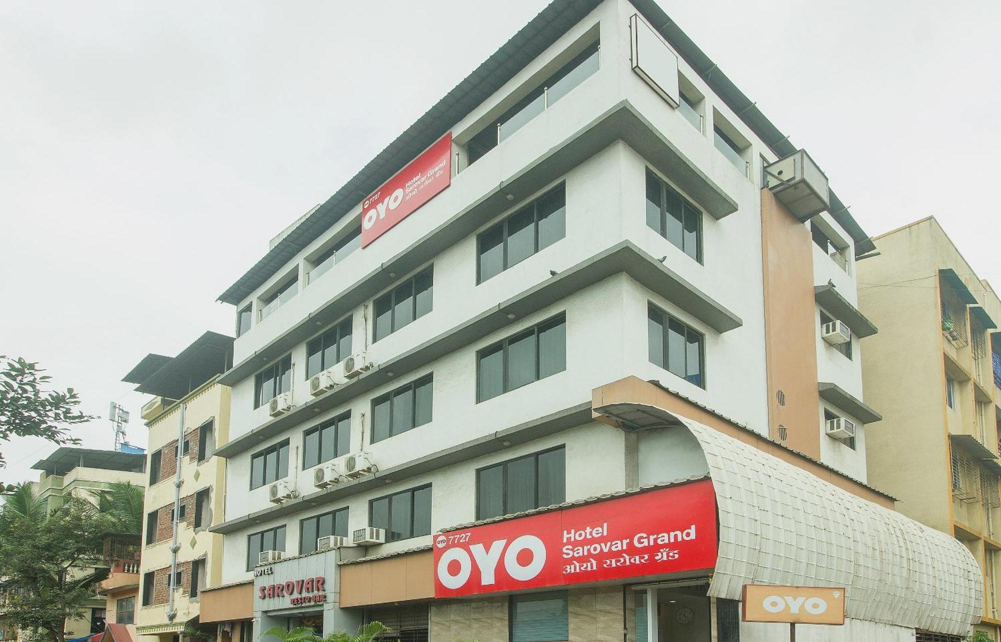 Oyo Hotel Sarovar Grand Kalamboli Екстер'єр фото