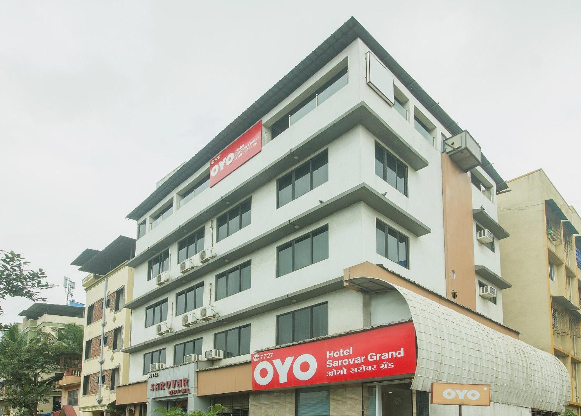 Oyo Hotel Sarovar Grand Kalamboli Екстер'єр фото